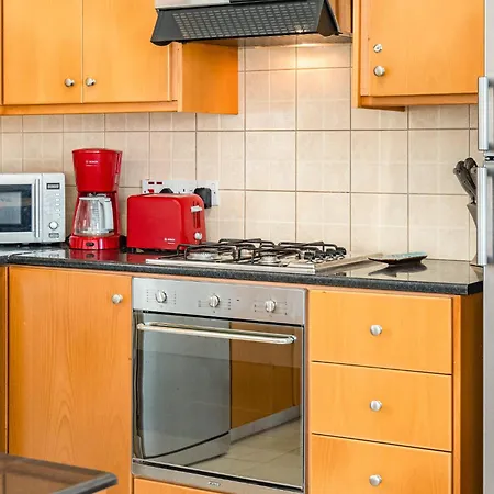 Vila Athena By Ezoria Protaras