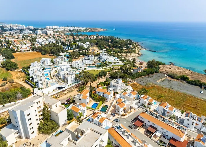 Villa Athena By Ezoria Protaras