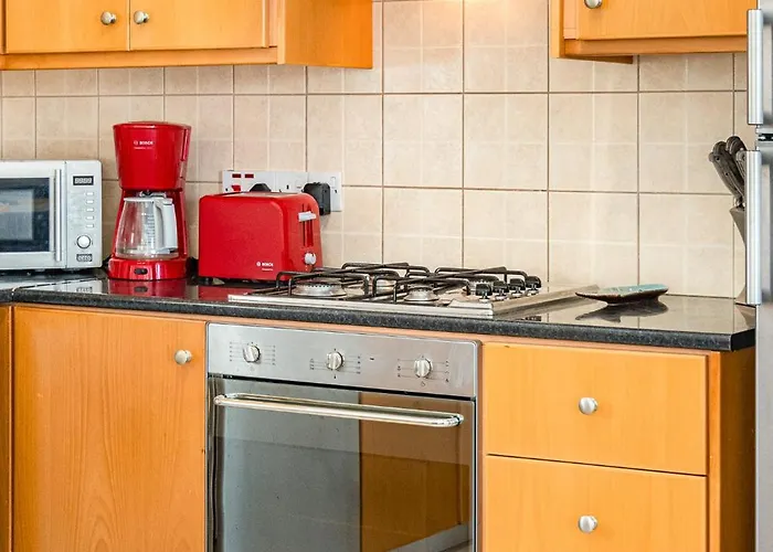 Villa Athena By Ezoria Protaras