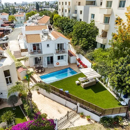 Athena By Ezoria Villa Protaras