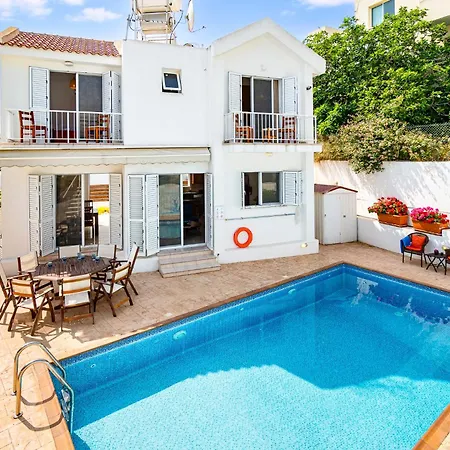 Athena By Ezoria Villa *